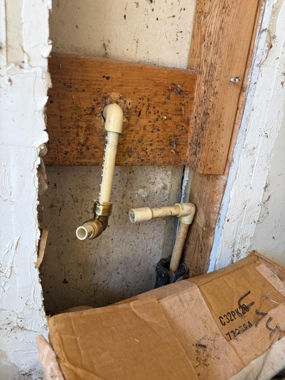 Gallery photos for Old Pipes Behind the Wall Getting a Proper Fix: Image #1